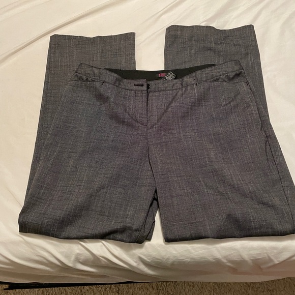 Tighter Tummy Technology shades of black slacks - Picture 1 of 8